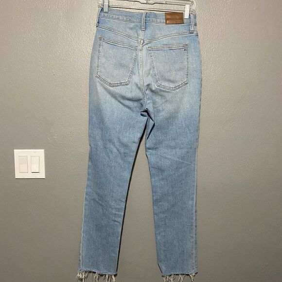 Madewell The Perfect Vintage Light Wash Distressed High Rise Raw Hem Jeans Sz 26 - Picture 2 of 12